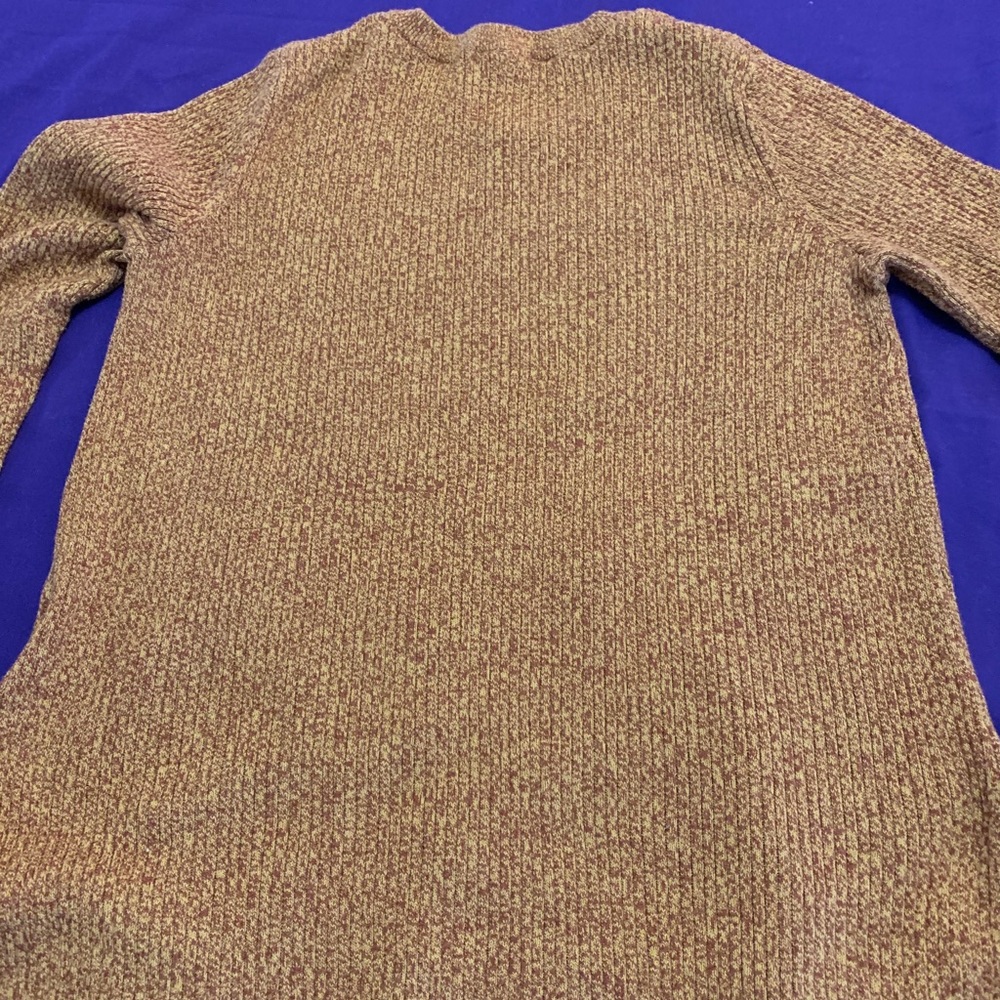 H&M Sweater - Picture 2 of 5